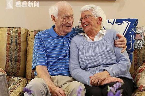少萝吃大狙最后嫁给谁了樱花