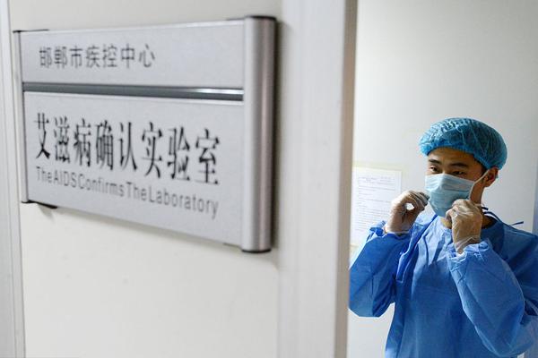 {随机关键词}