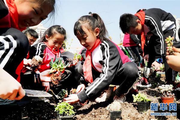 嘴巴当马桶舌头当厕纸